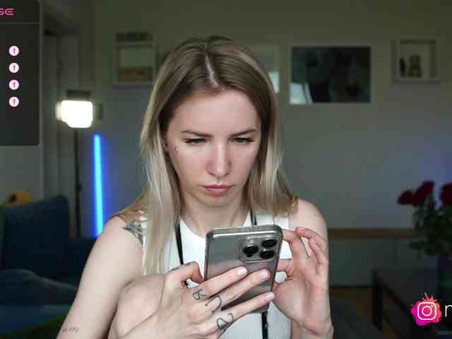 mel-collins webcam