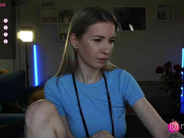 mel-collins webcam