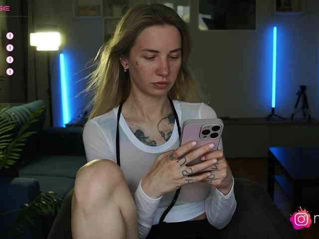 mel-collins webcam