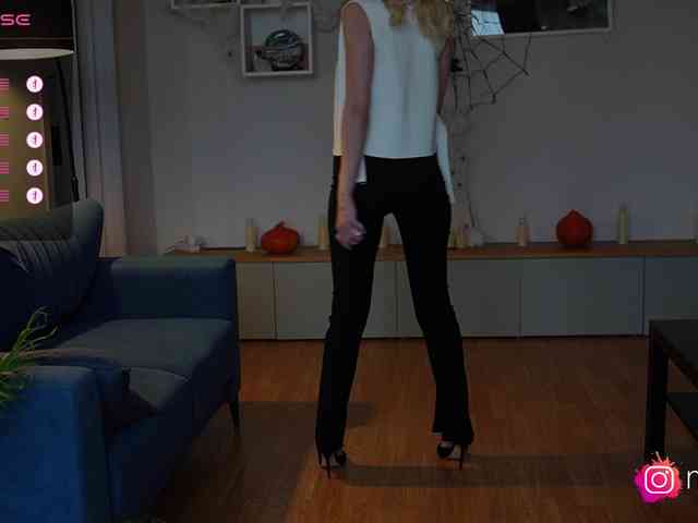 mel-collins webcam