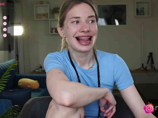 mel-collins webcam