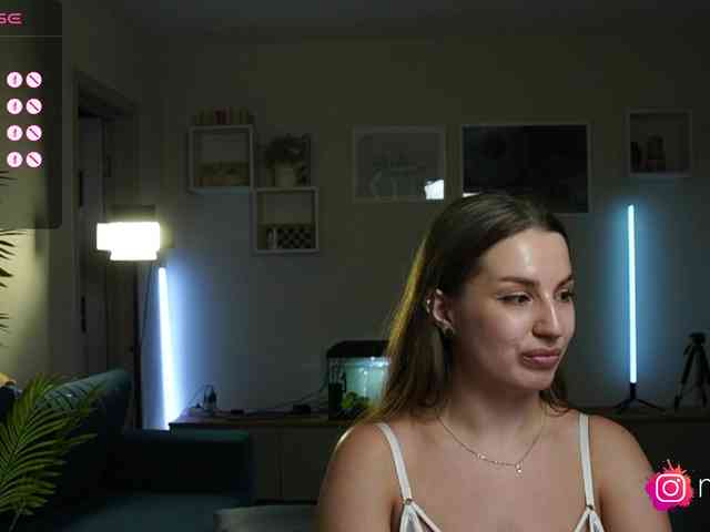 mel-collins webcam