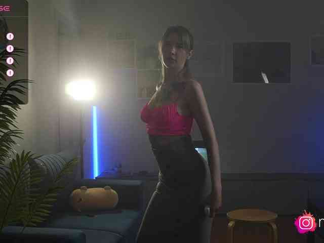 mel-collins webcam