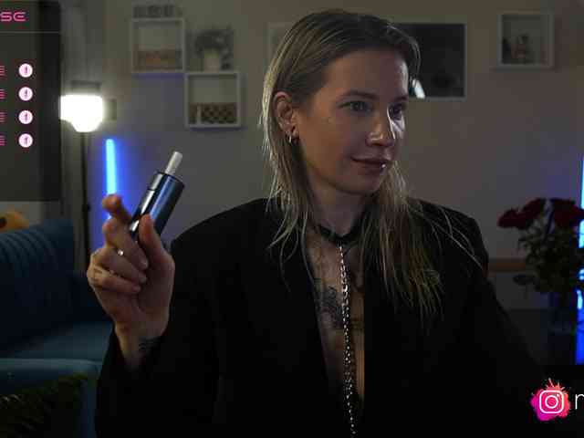mel-collins webcam