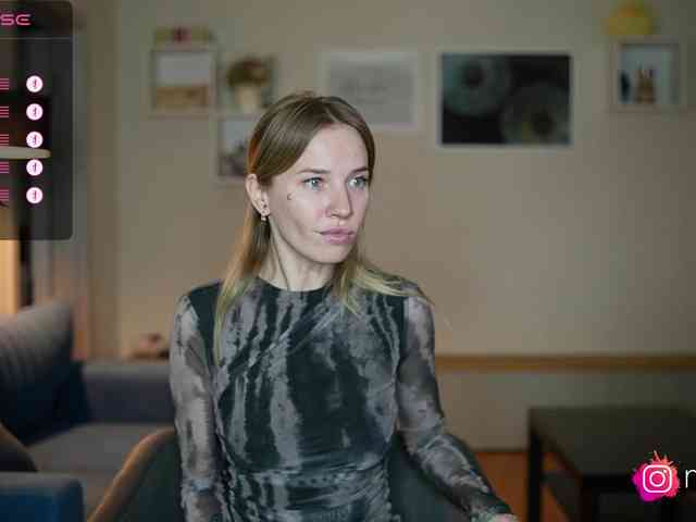 mel-collins webcam