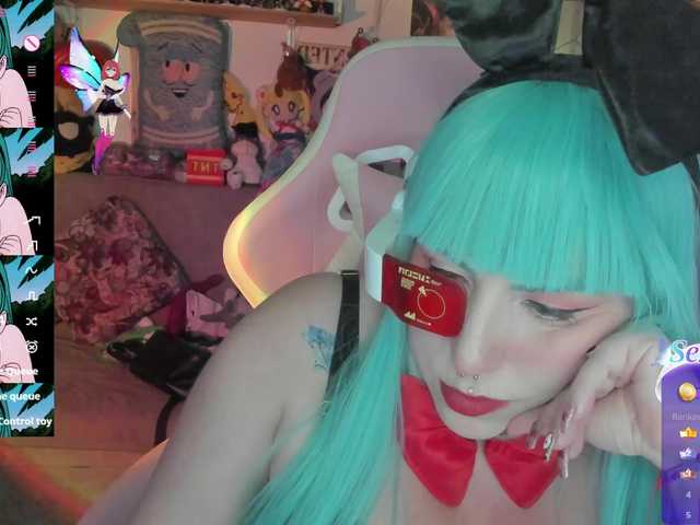 canndyy-new's BongaCams show and profile