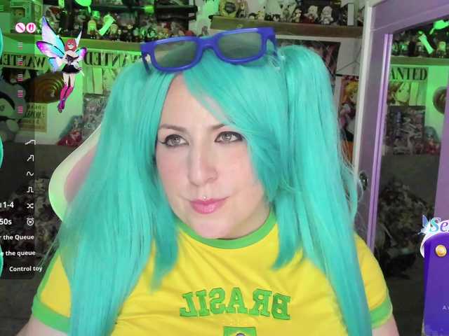 canndyy-new's BongaCams show and profile