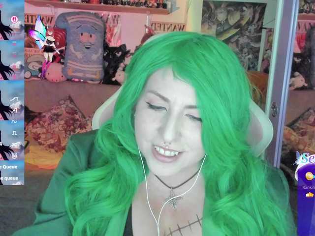 canndyy-new's BongaCams show and profile