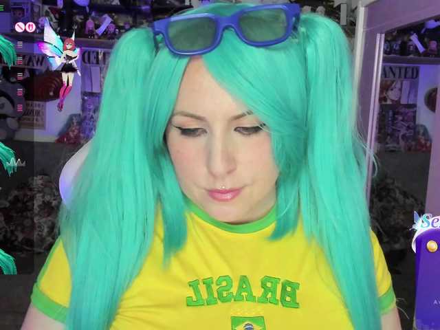 canndyy-new's BongaCams show and profile