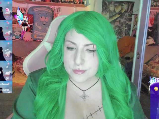 canndyy-new's BongaCams show and profile