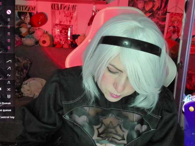 canndyy-new's BongaCams show and profile