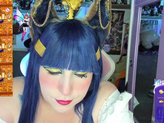 canndyy-new's BongaCams show and profile