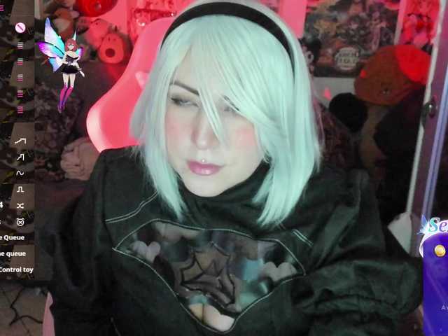 canndyy-new's BongaCams show and profile