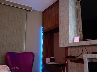 alishaindira2 Porn Show