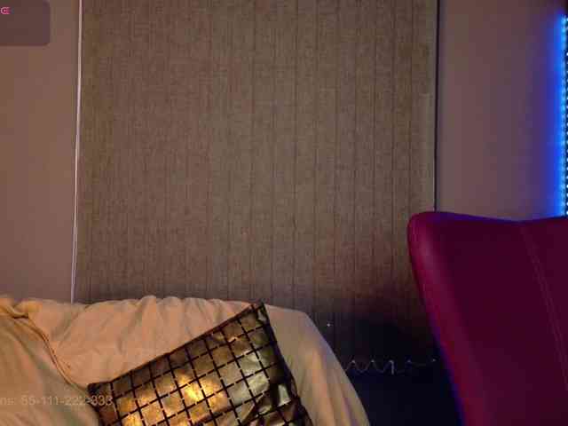 alishaindira2 webcam