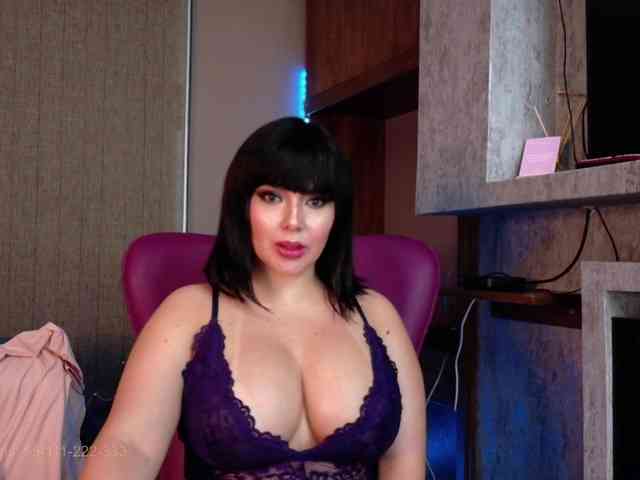 alishaindira2 webcam