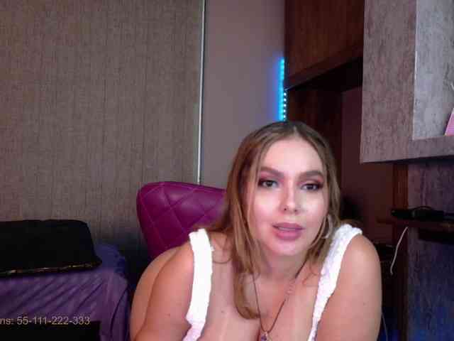 alishaindira2 webcam