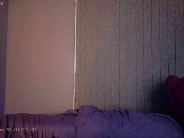 alishaindira2 webcam