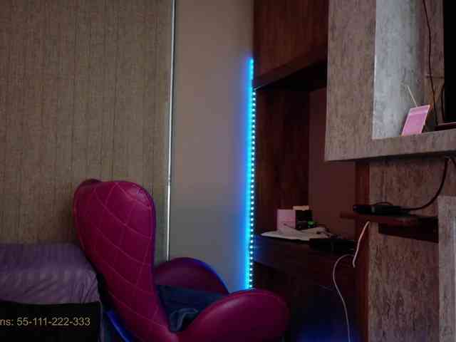 alishaindira2 webcam