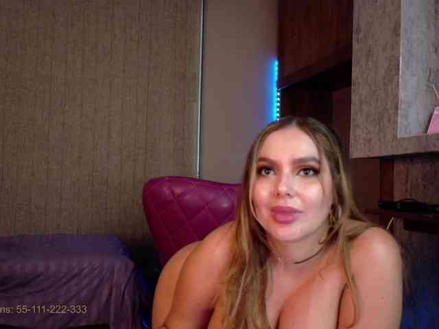 alishaindira2 webcam