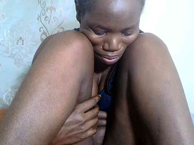 Blacksexygal webcam
