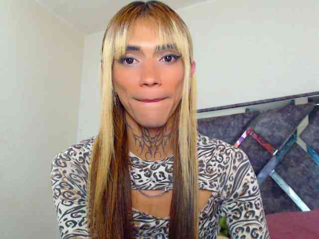 camila-horny1 Live Webcam on BongaCams