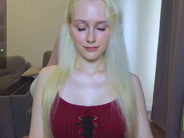 CaseyLaBow webcam