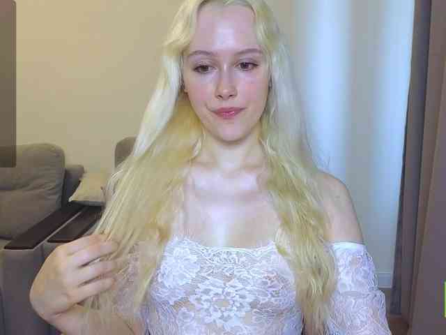 CaseyLaBow webcam