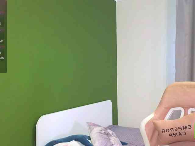 CaseyLaBow webcam