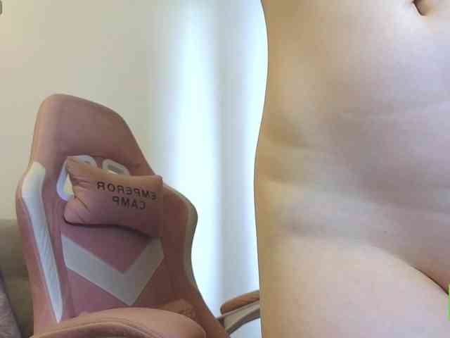 CaseyLaBow webcam