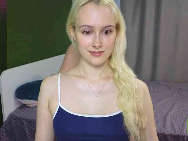 CaseyLaBow webcam