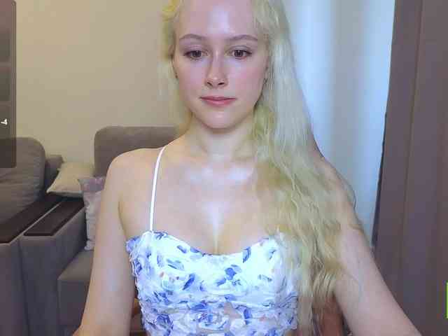 CaseyLaBow webcam
