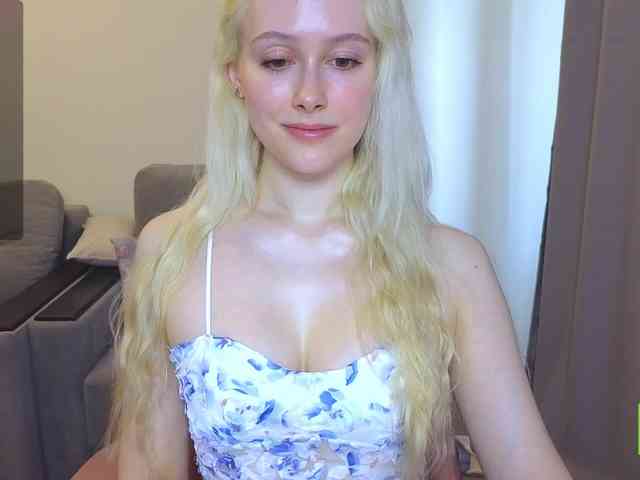 CaseyLaBow webcam
