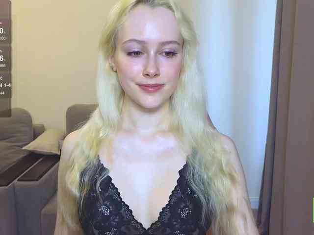 CaseyLaBow webcam