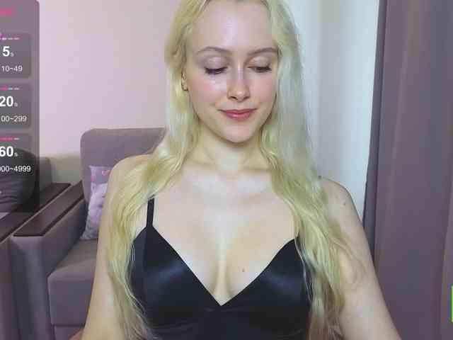 CaseyLaBow webcam