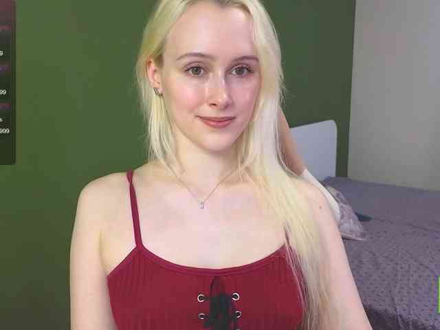 CaseyLaBow webcam