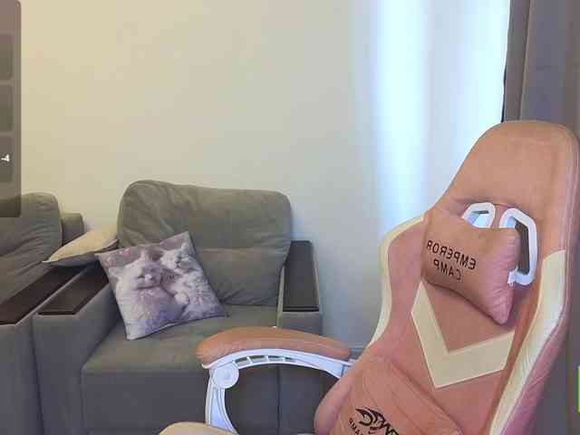 CaseyLaBow webcam