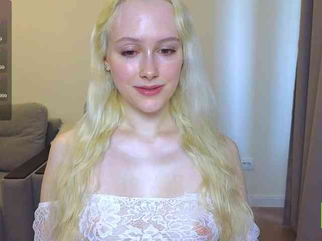 CaseyLaBow webcam