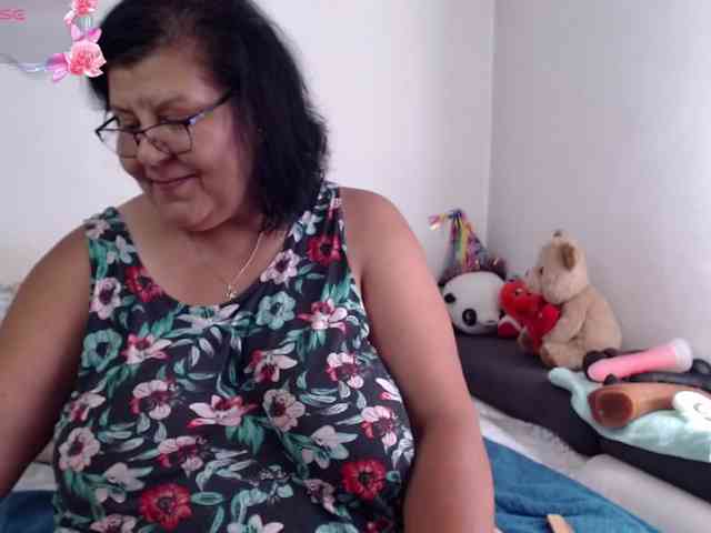 azalea66 webcam