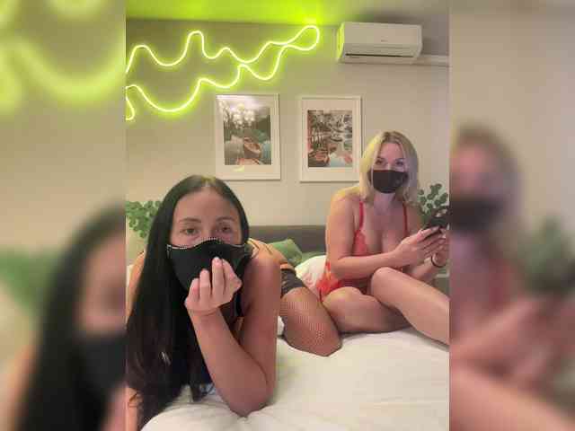 Milana555550 Live Webcam on {site_name}