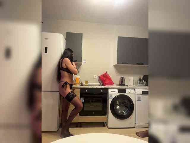 Milana555550 Live Webcam on {site_name}