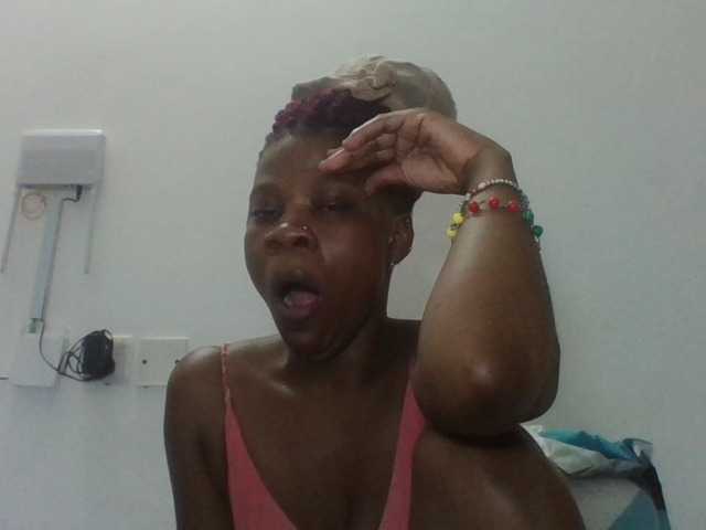 Try Sweetbaby006, she wants to masturbate for you Sweetbaby006 from BongaCams
