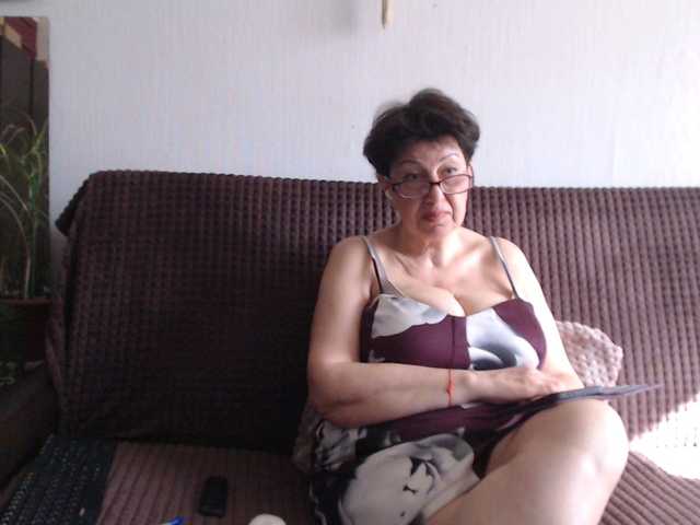 NINA-RICCI's BongaCams show and profile