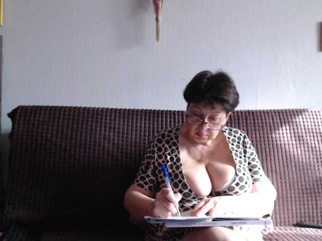 NINA-RICCI's BongaCams show and profile