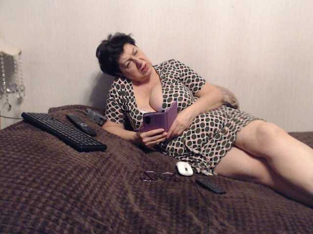 NINA-RICCI's BongaCams show and profile