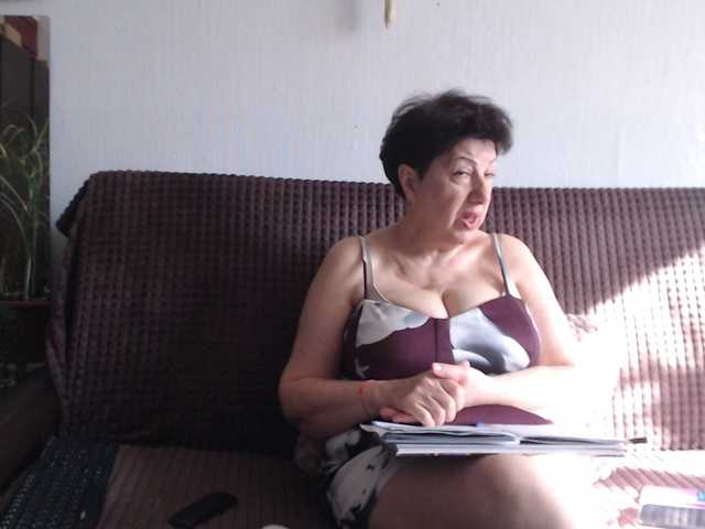 NINA-RICCI's BongaCams show and profile