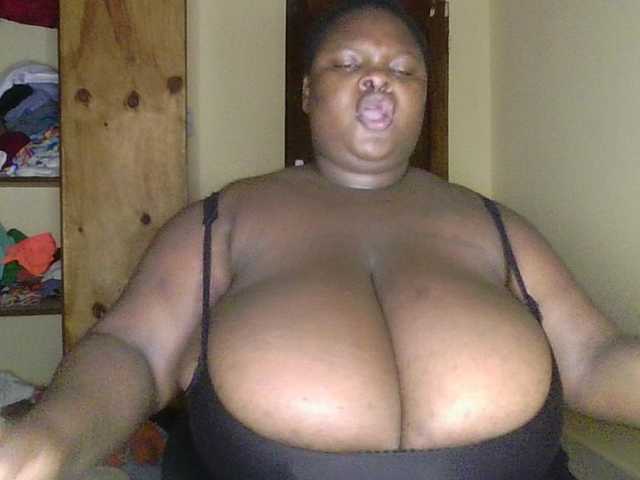 Ekesaabooby's BongaCams show and profile