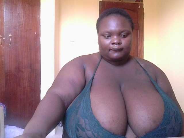 bigtittymama45 webcam