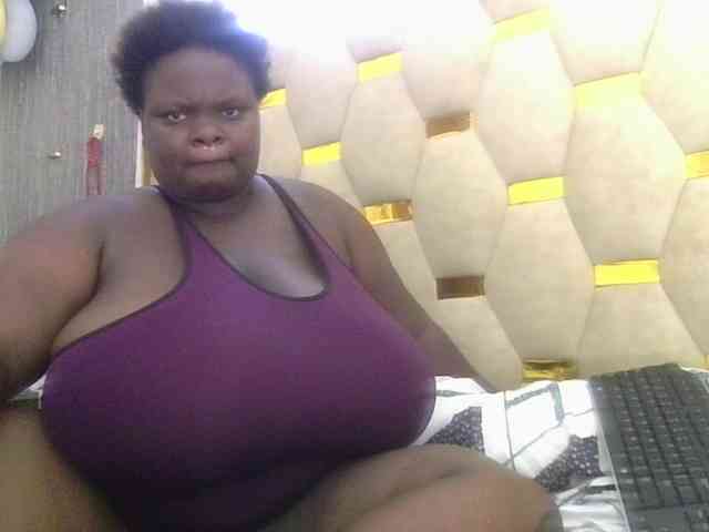 bigtittymama45 webcam