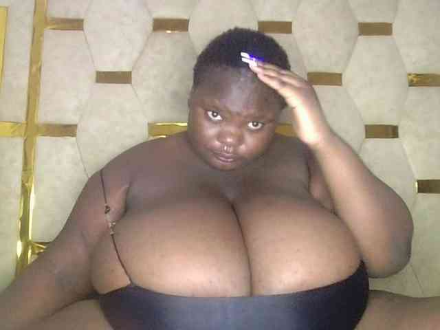 bigtittymama45 webcam